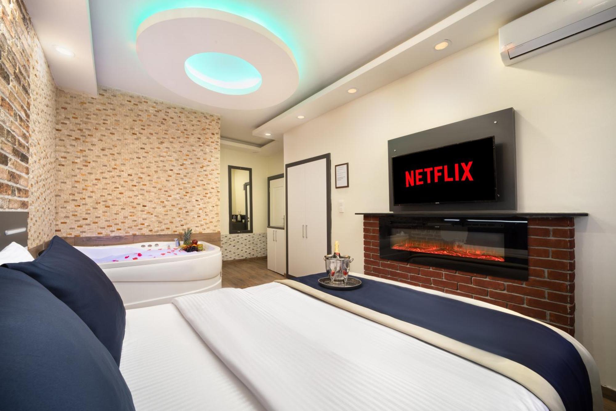 Istanbul Hotel & Suites ภายนอก รูปภาพ
